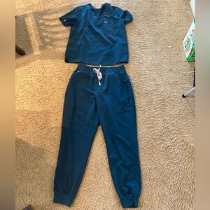 FIGS Scrub Set colour 4911 size large zamora and catarina